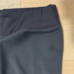 Lululemon men’s hoodie gray